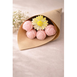 Bougies fleurs artisanales sur tige – Rose, pivoine, tulipe, marguerite